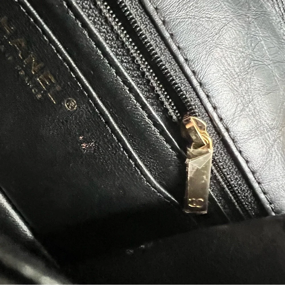 CHANEL Aged Calfskin Quilted 2.55 Reissue Mini Flap Black - Picture 11 of 17